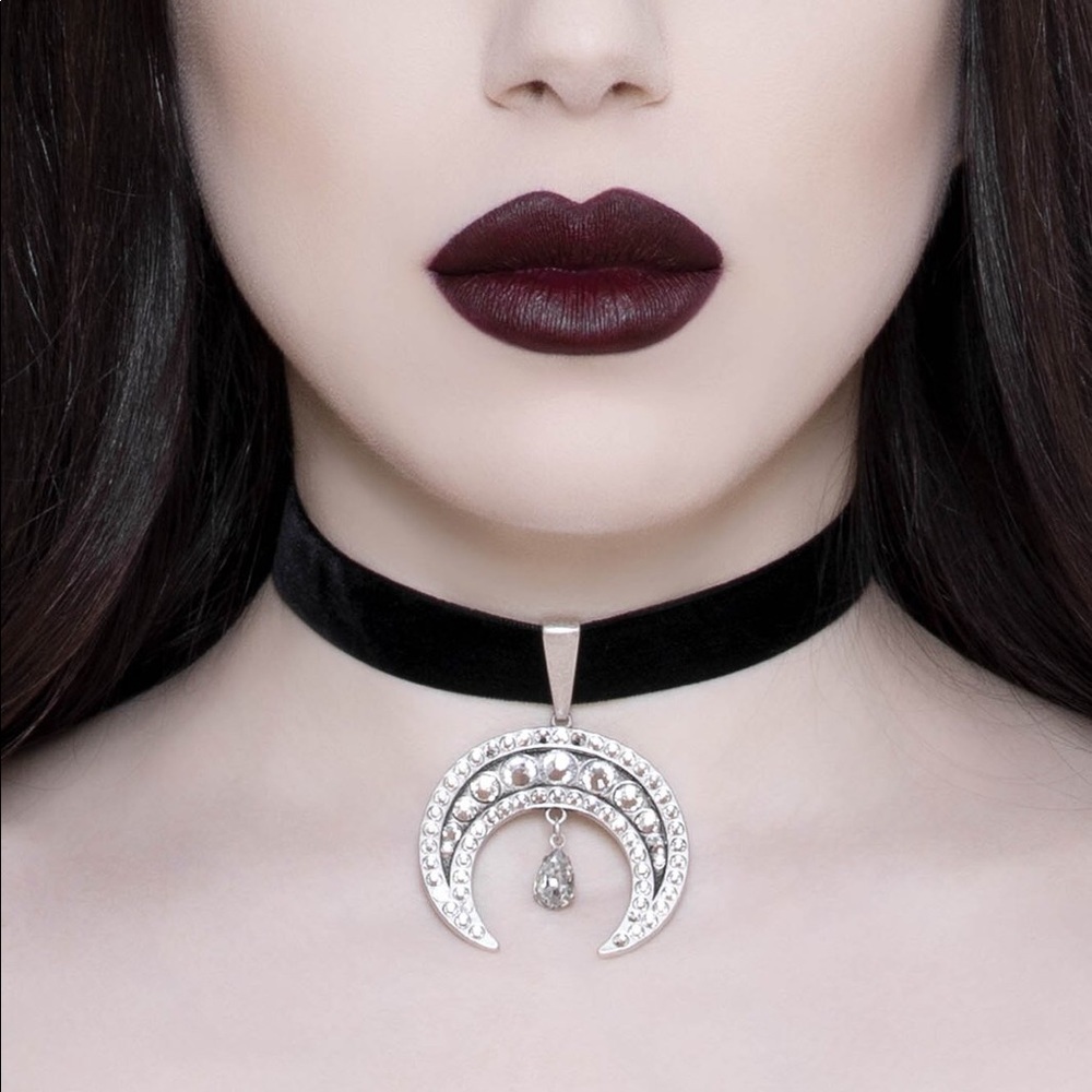 KILLSTAR Incantation Crescent Choker